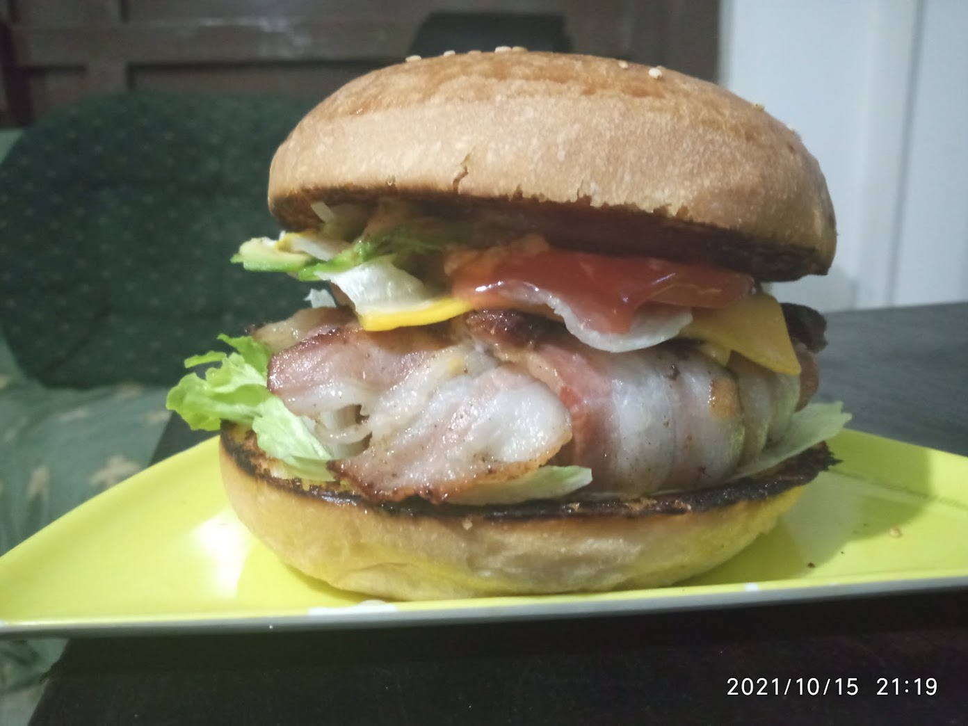 Hot Burger image 3