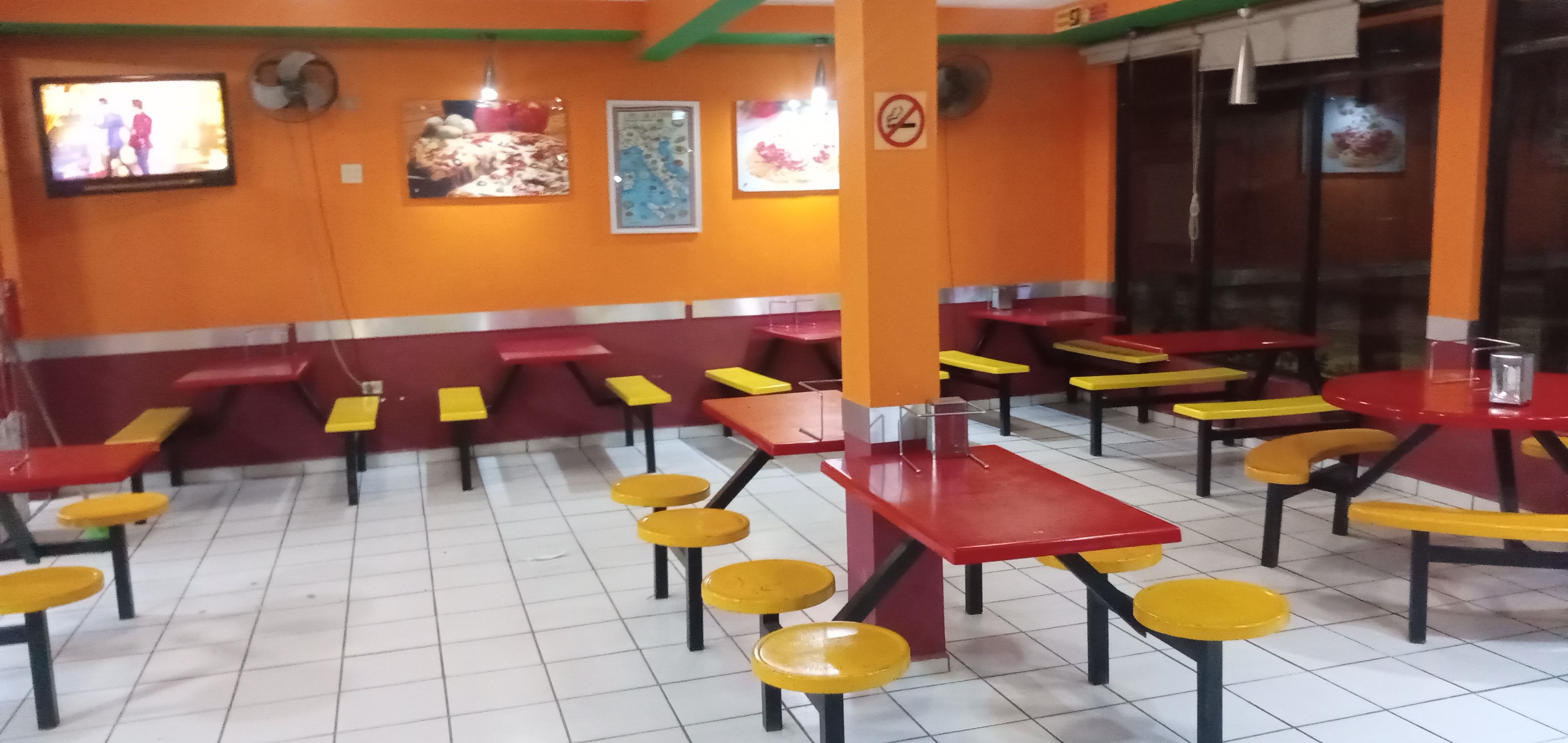 Roberto's Pizza image 6