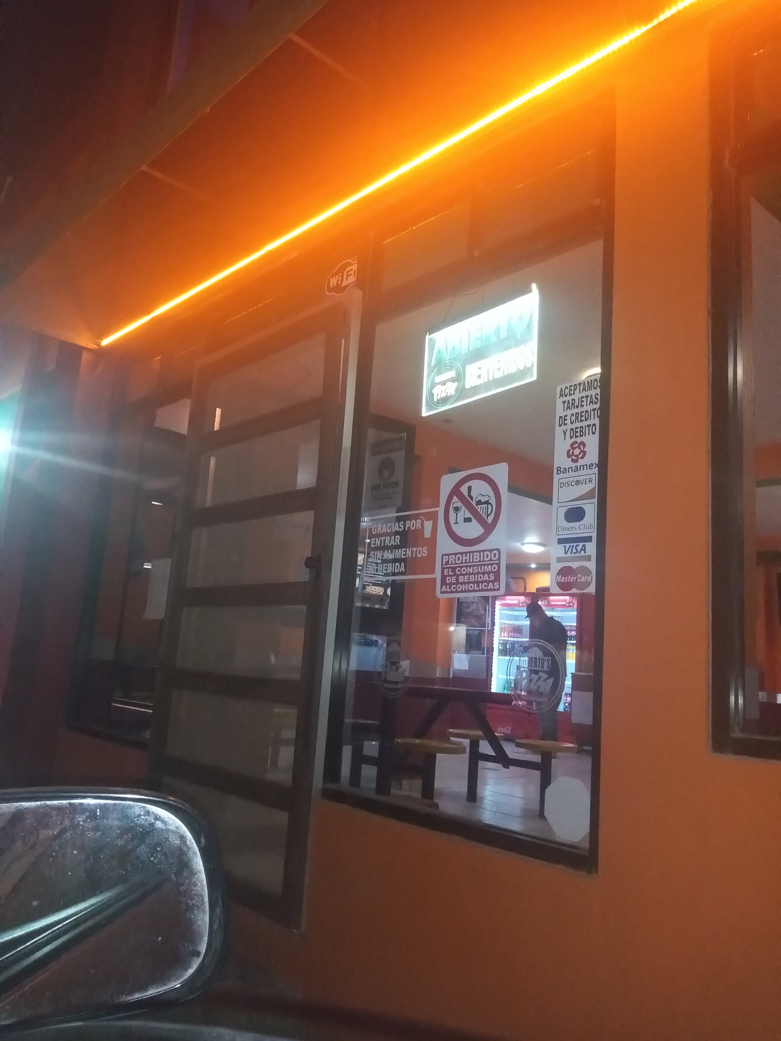 Roberto's Pizza image 10