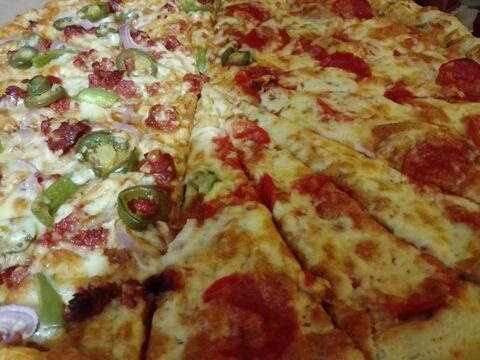 Fratelli pizzeria image 2