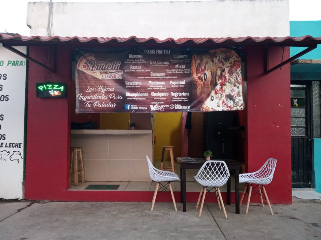 Fratelli pizzeria image 5