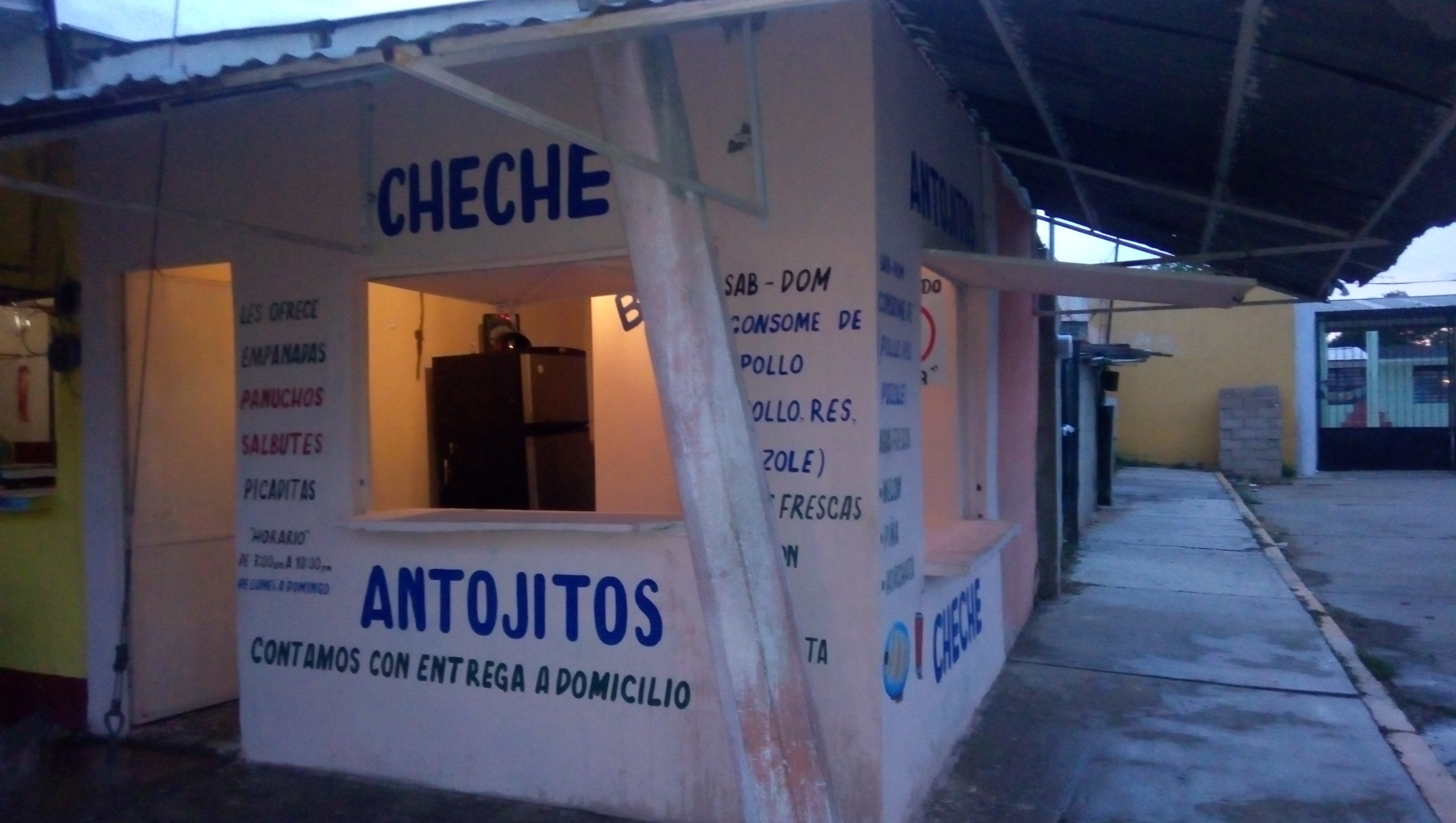Antojitos Cheche image 2