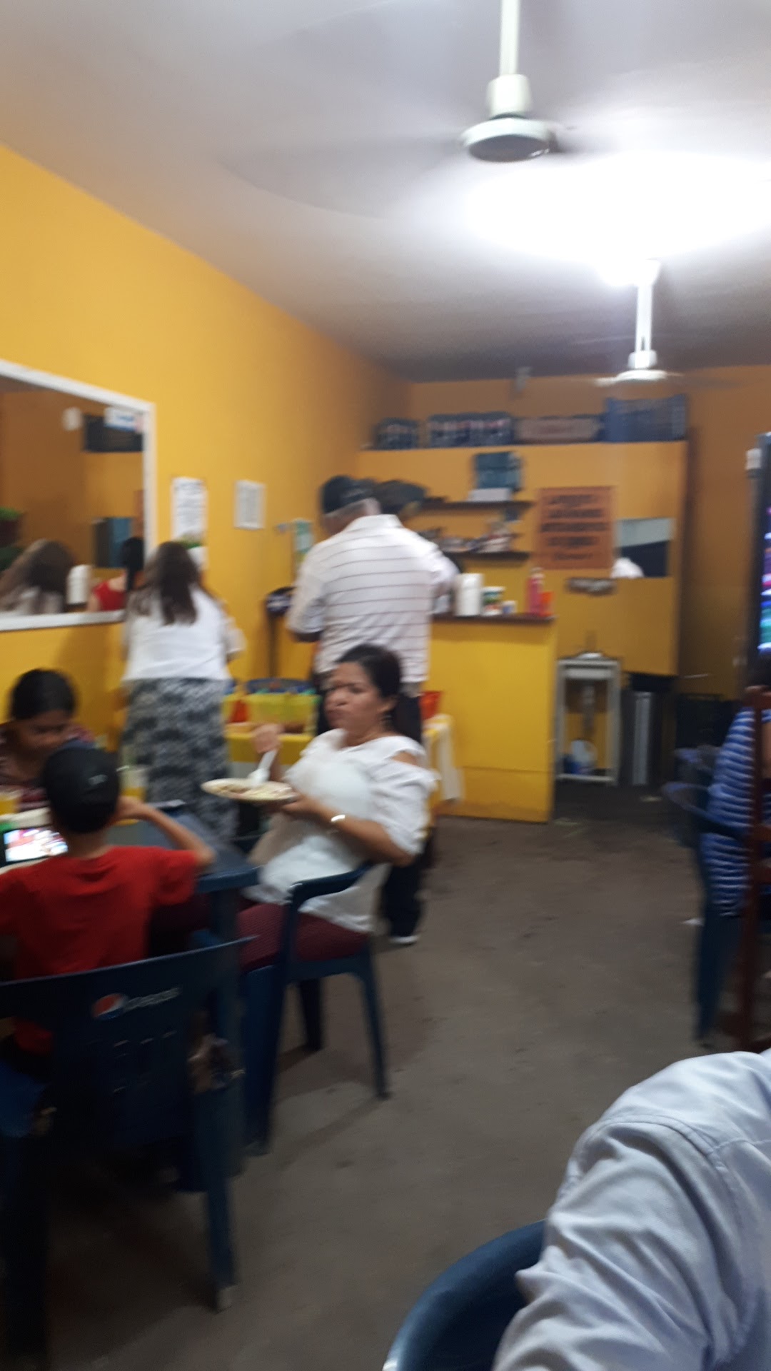 Taqueria La Central image 4