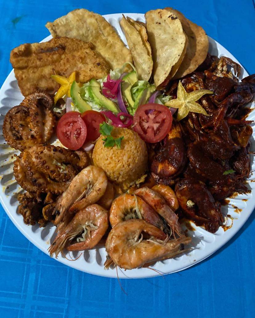 Mariscos de Mar image 1