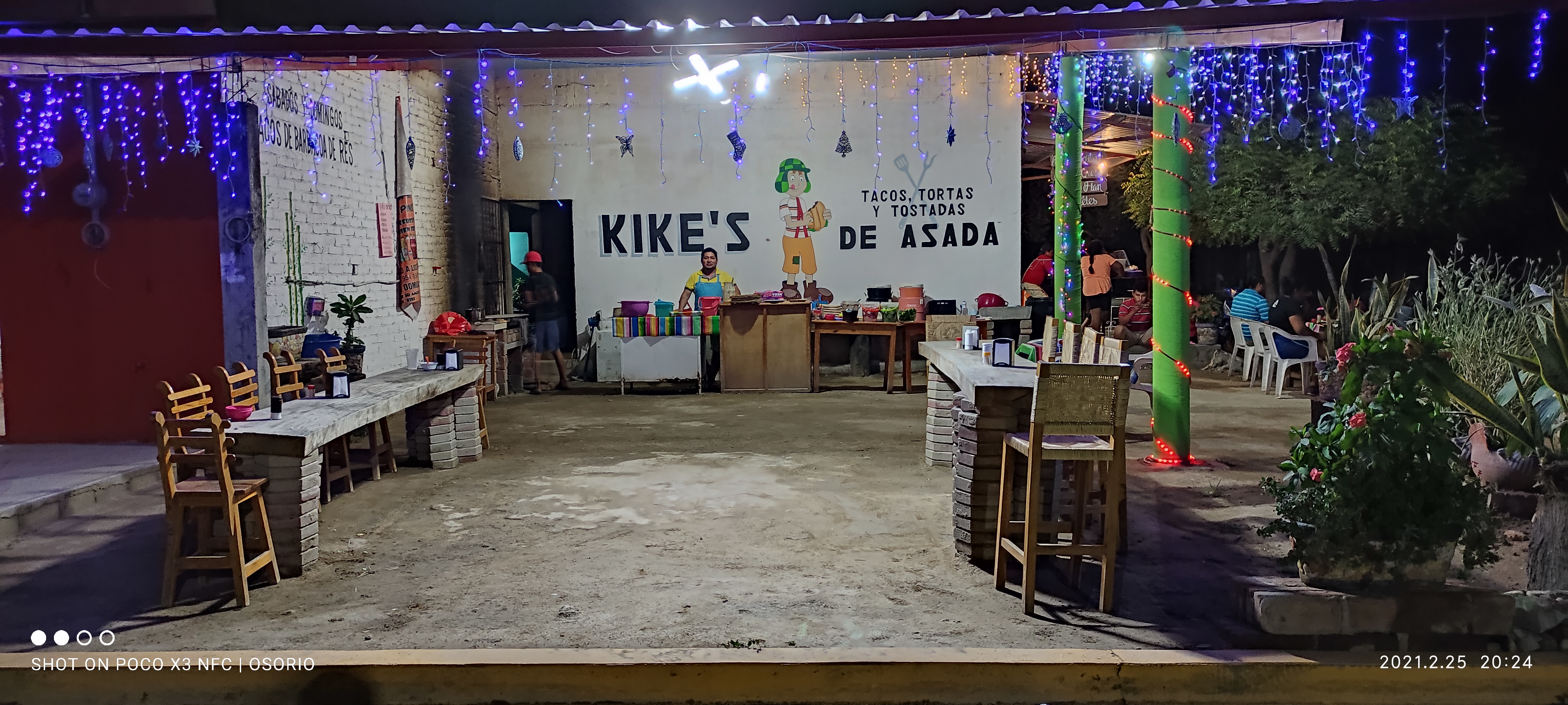 Tacos, tortas y tostadas de asada Kike's image 1