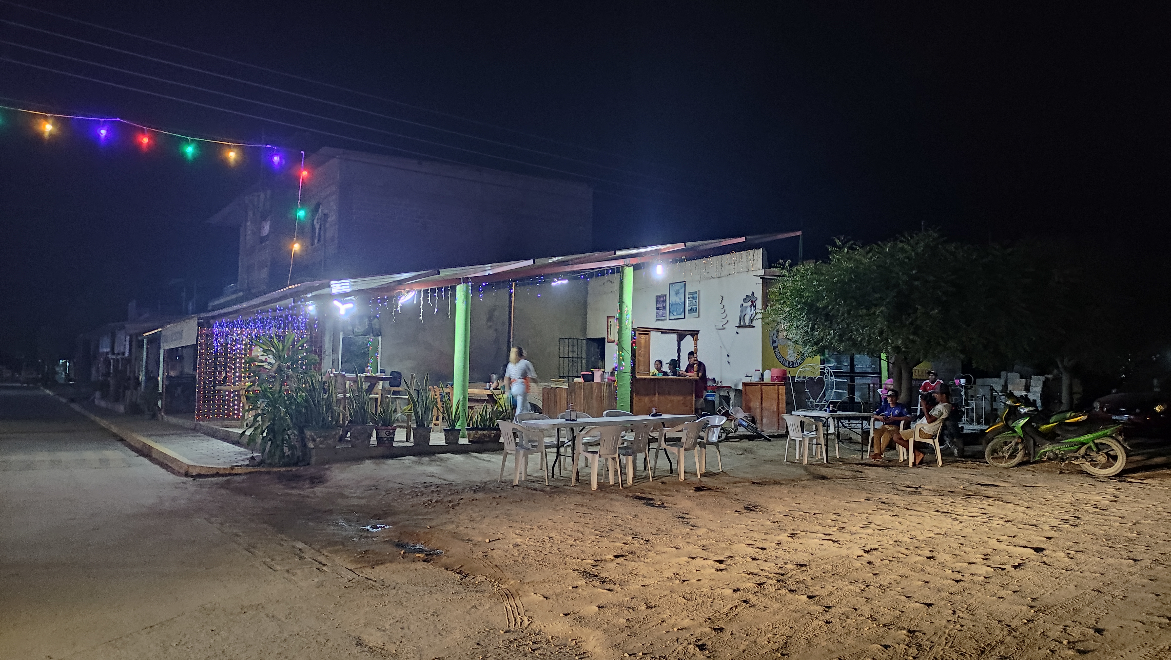 Tacos, tortas y tostadas de asada Kike's image 5