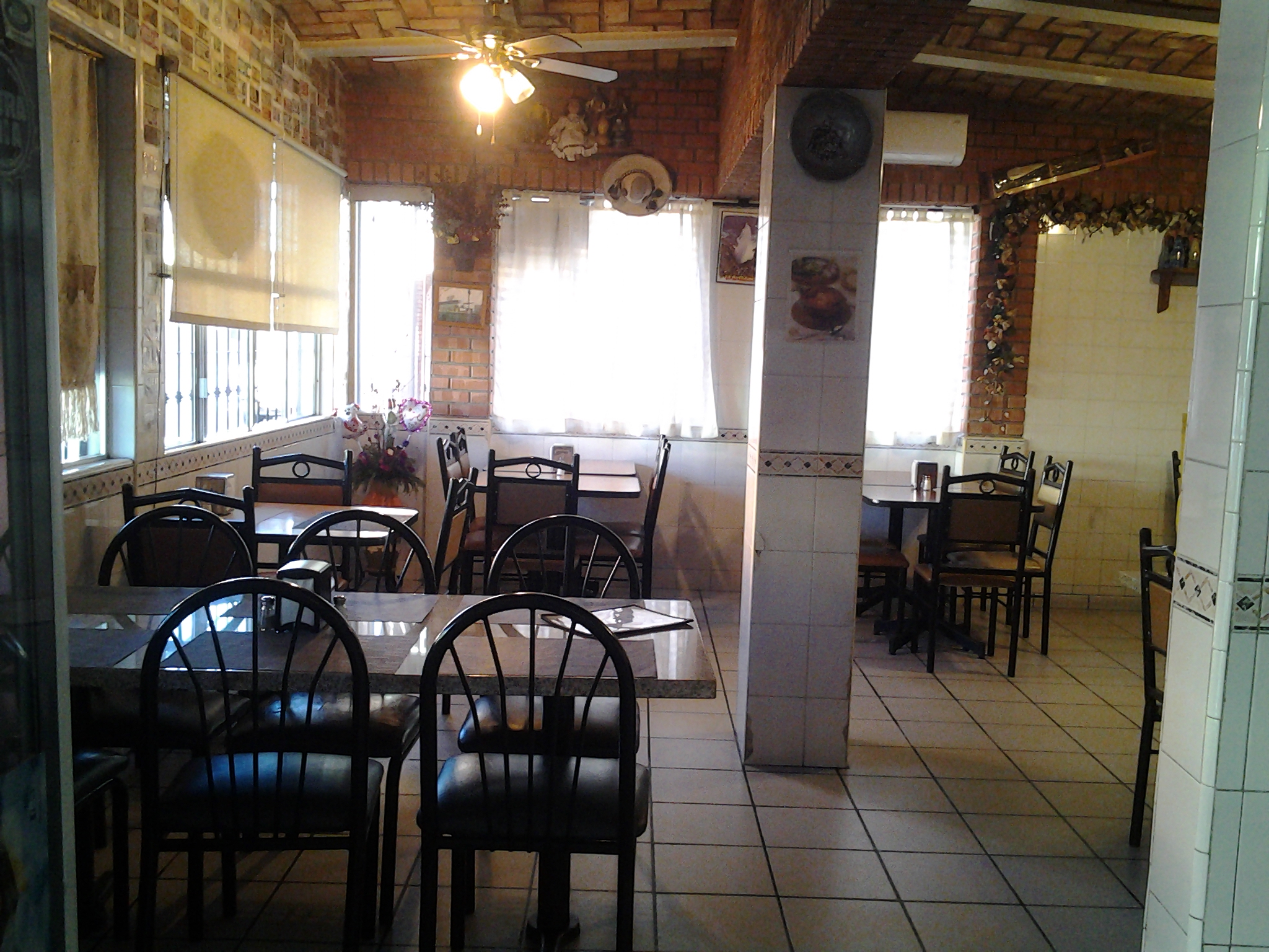 Taqueria Lupita - Cocina Tradicional Mexicana! image 1