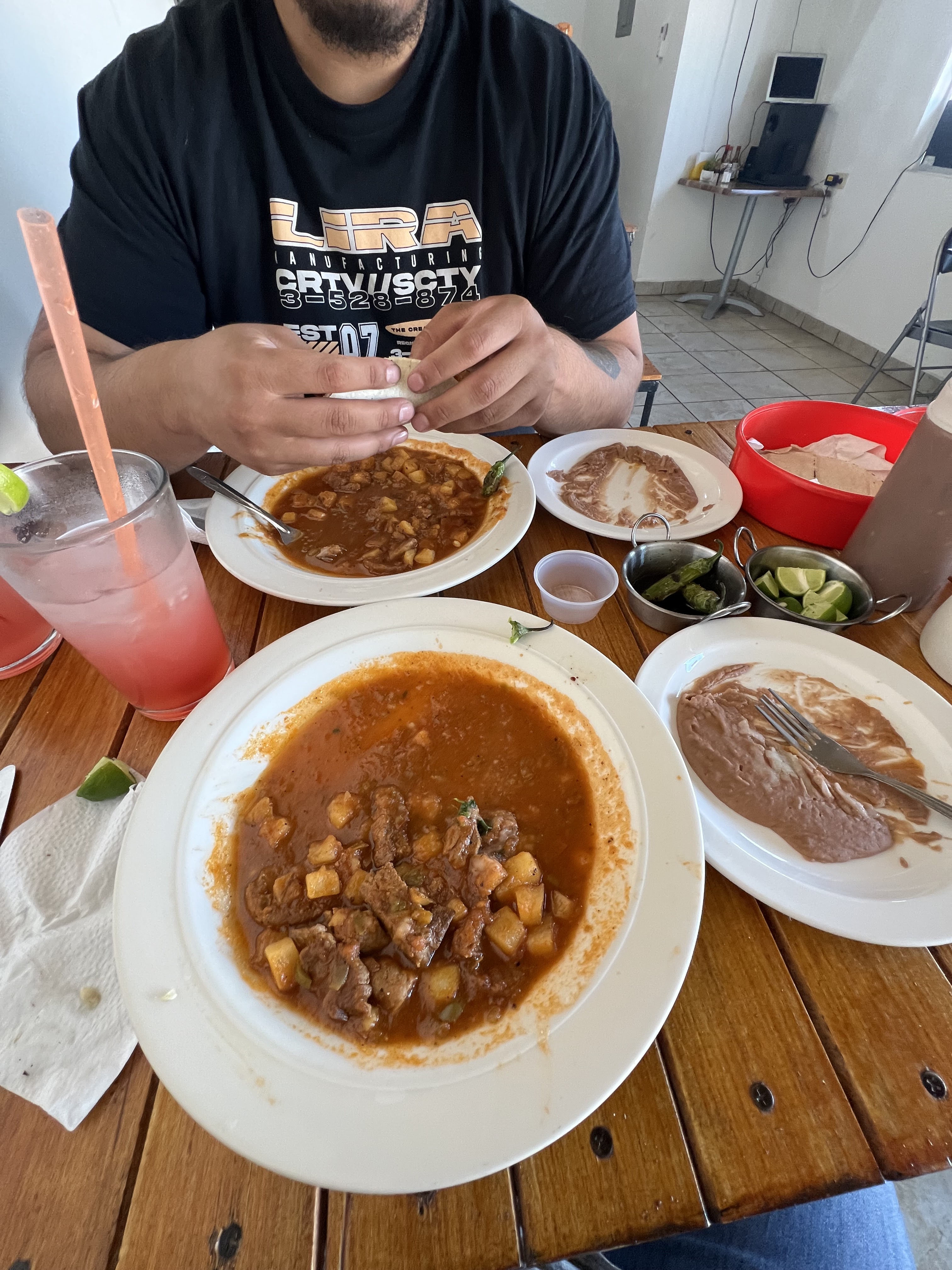 Omelette & chilaquiles image 5