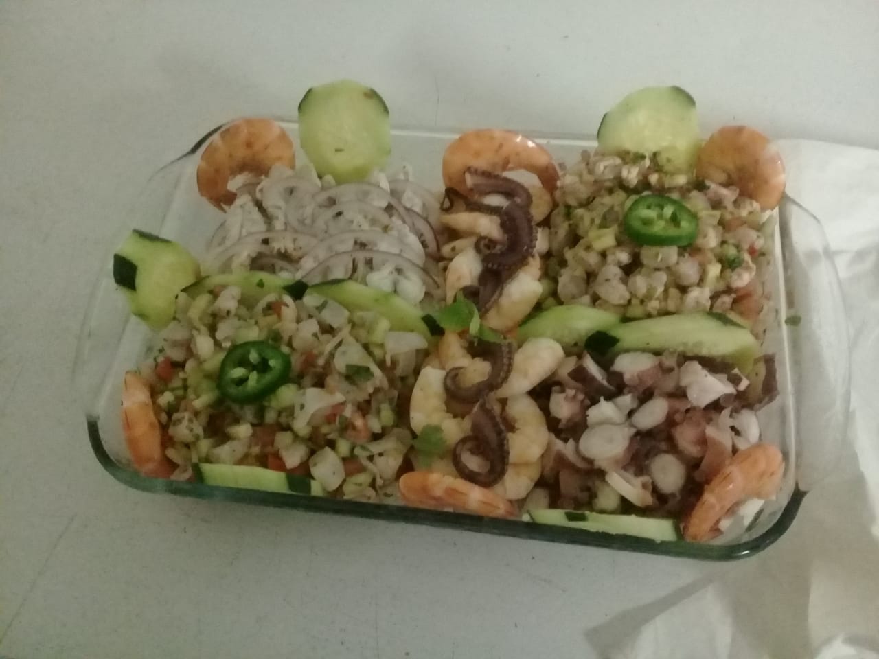 Mariscos "Los Plebes" image 4
