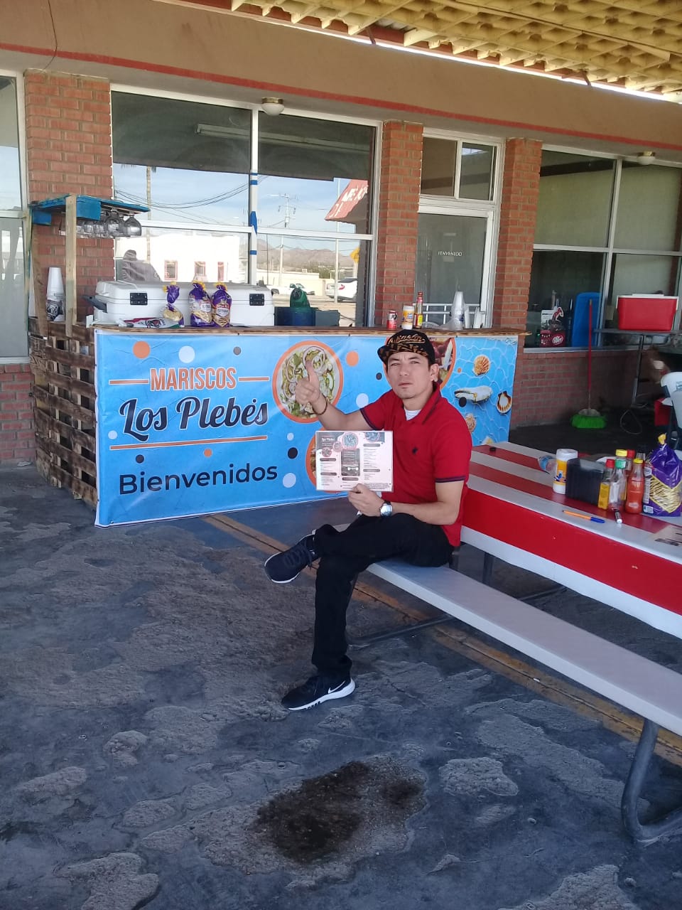 Mariscos "Los Plebes" image 8