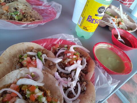 Taqueria El Bueno image 2