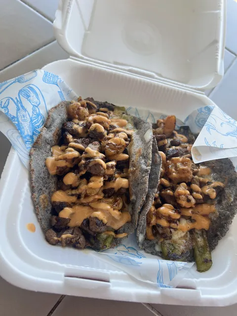 El Capitán tacos de camarón y más image 2