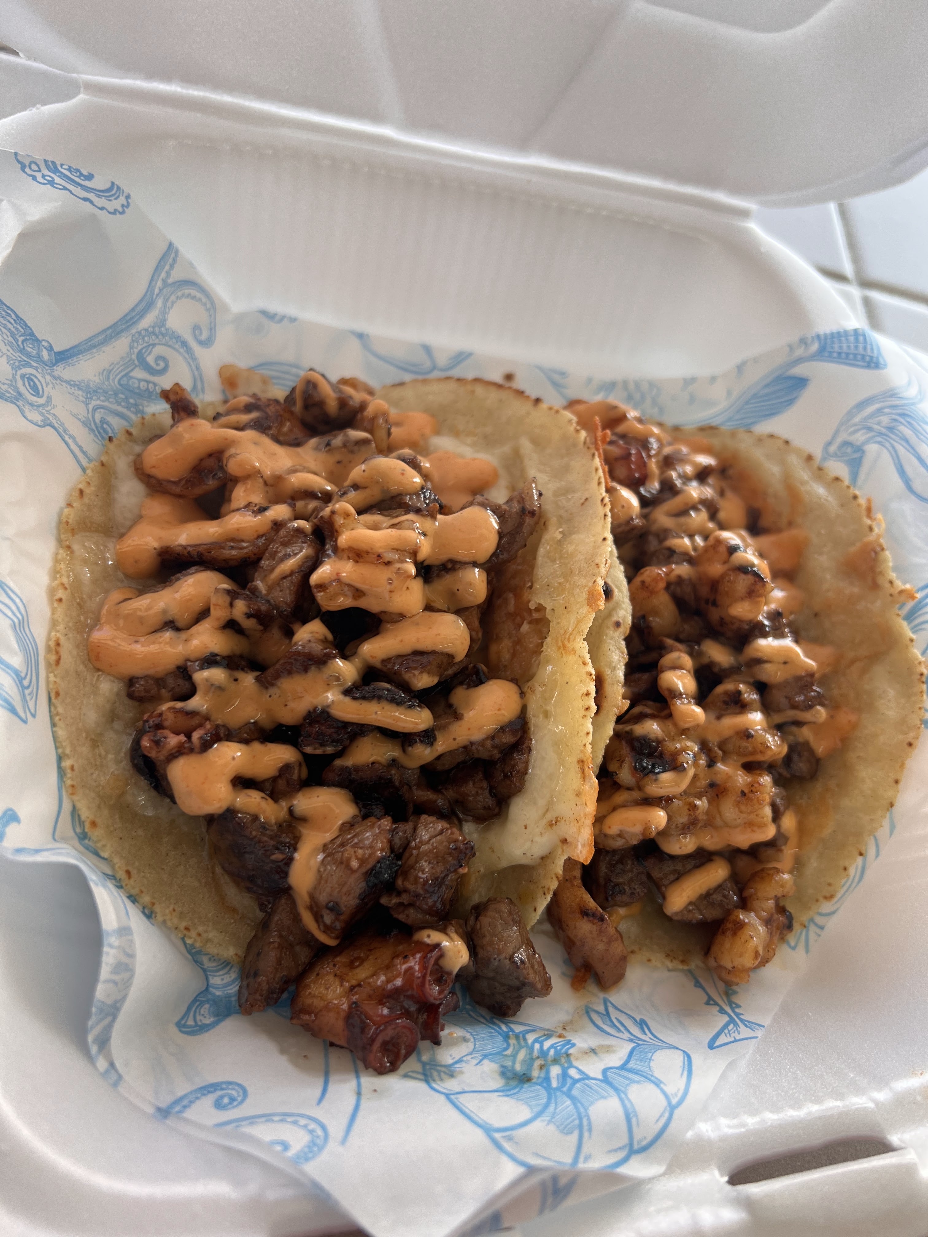 El Capitán tacos de camarón y más image 6