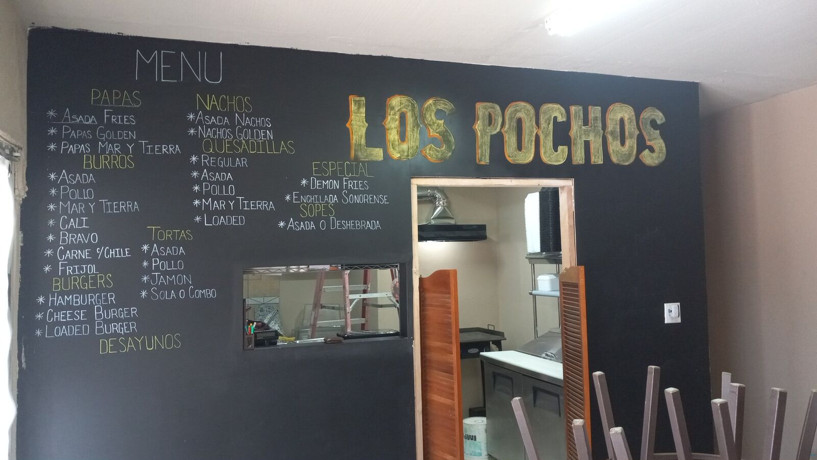 Los Pochos Burros Papas y Mas image 4