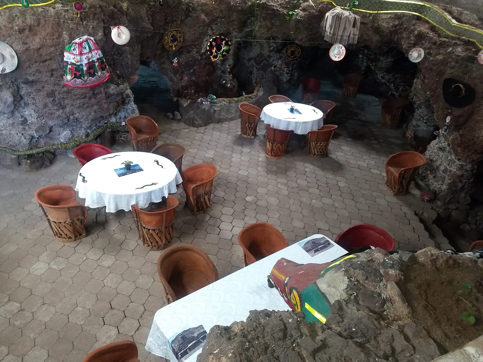 "La Cueva de Quetzalcoatl" image 1