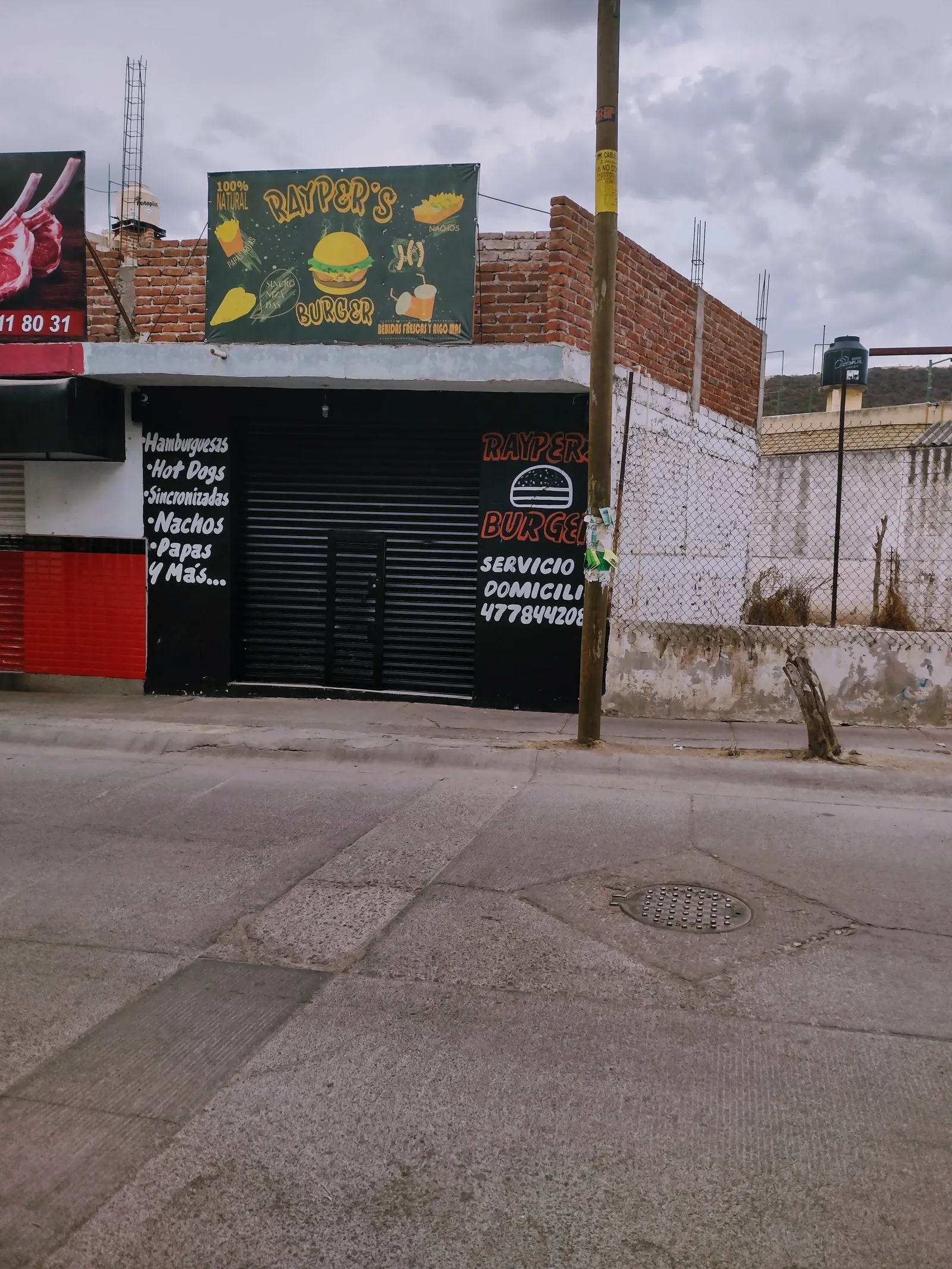 RAYPER'S BURGER image 10