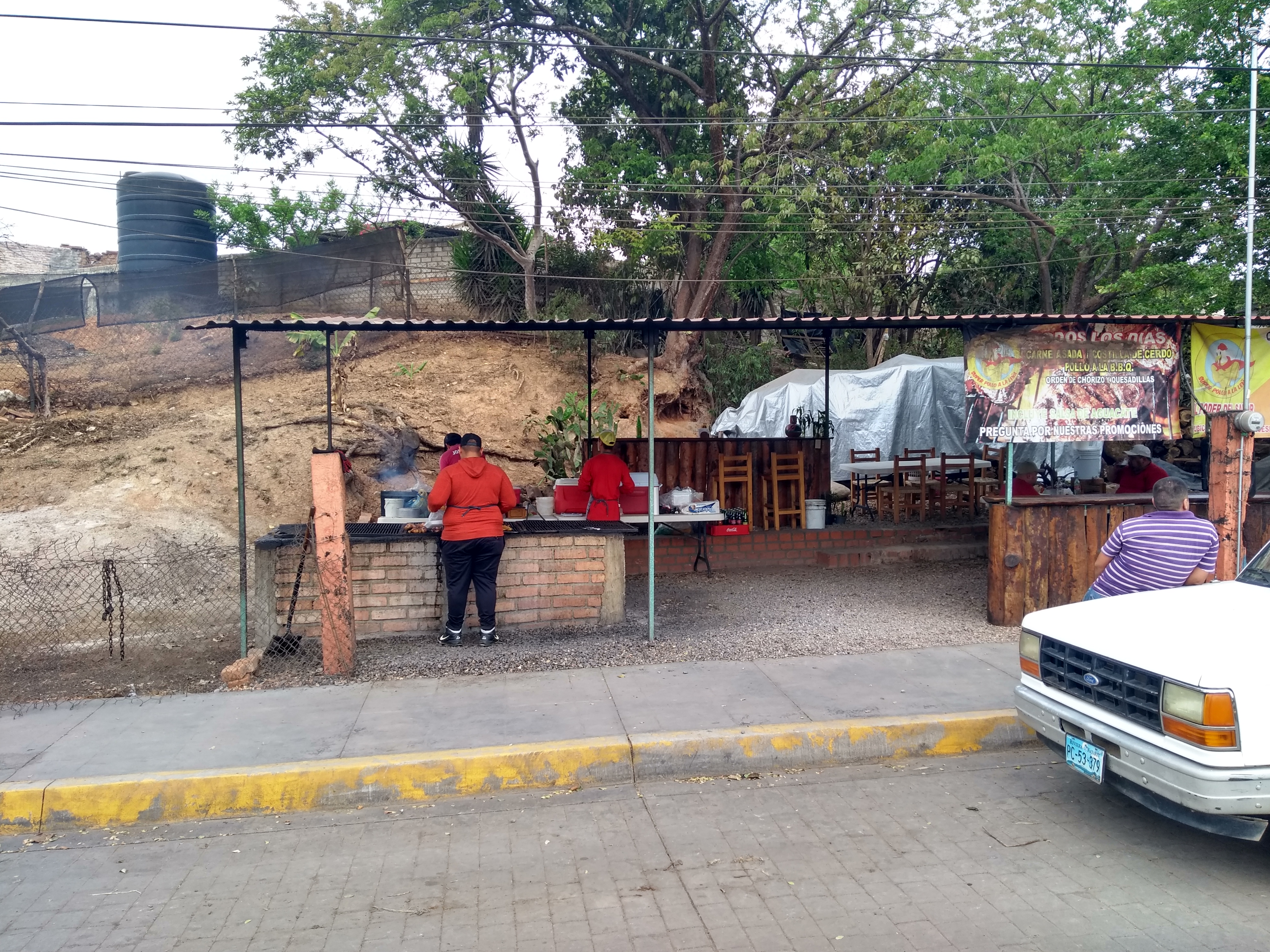 Súper pollo a la leña image 6