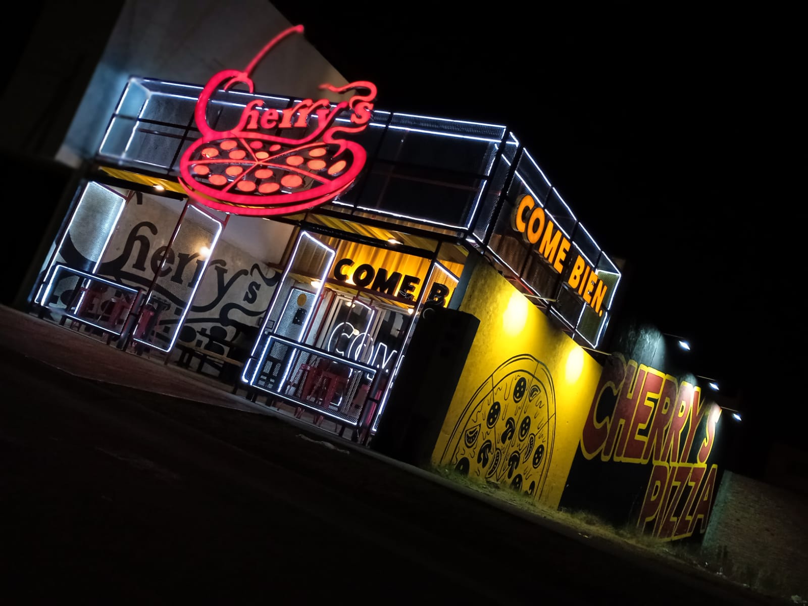 Cherry's Pizza Villa Magna image 7