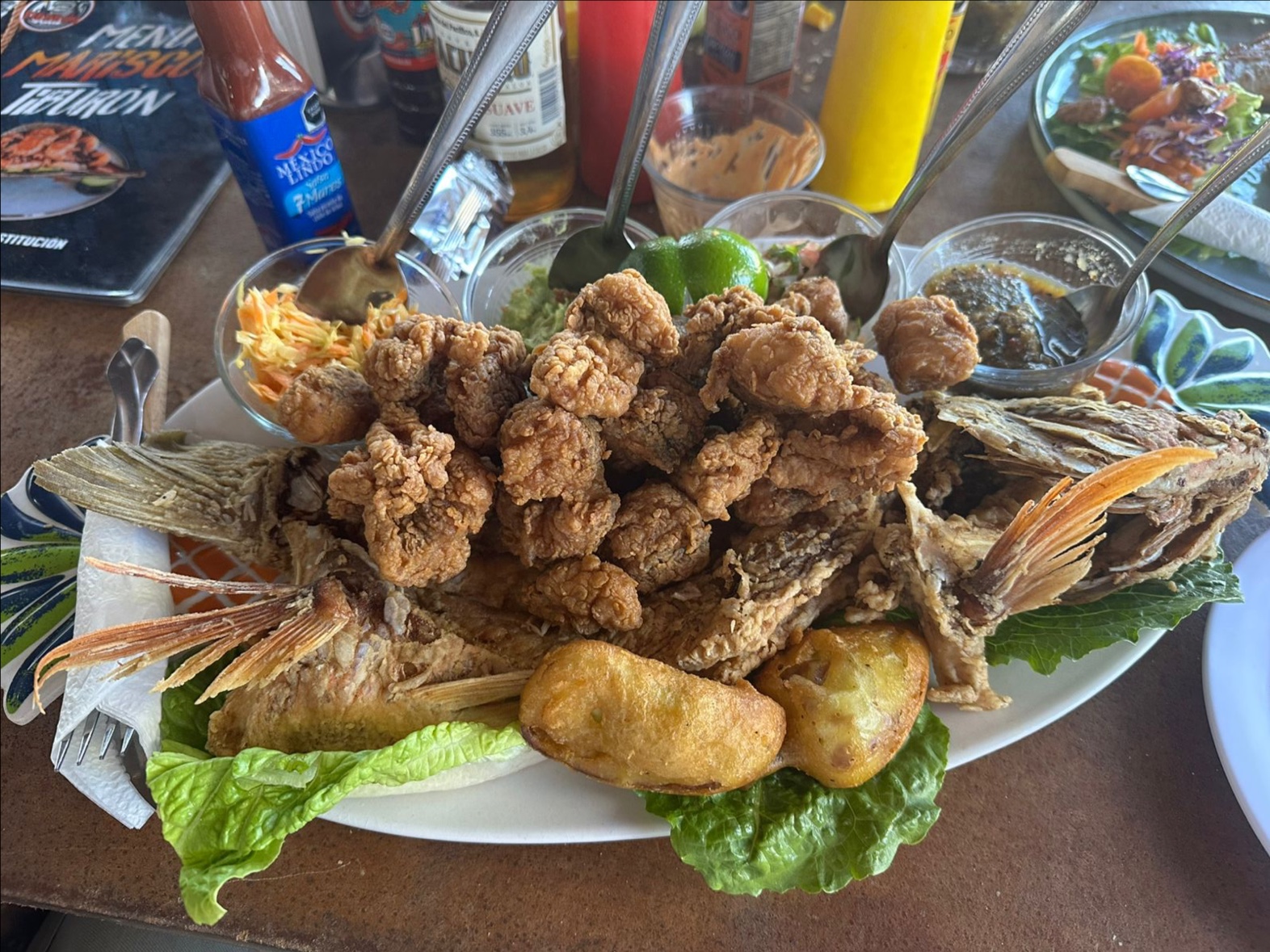 Mariscos el Tiburón de San Carlos Sucursal ciudad Constitución image 2