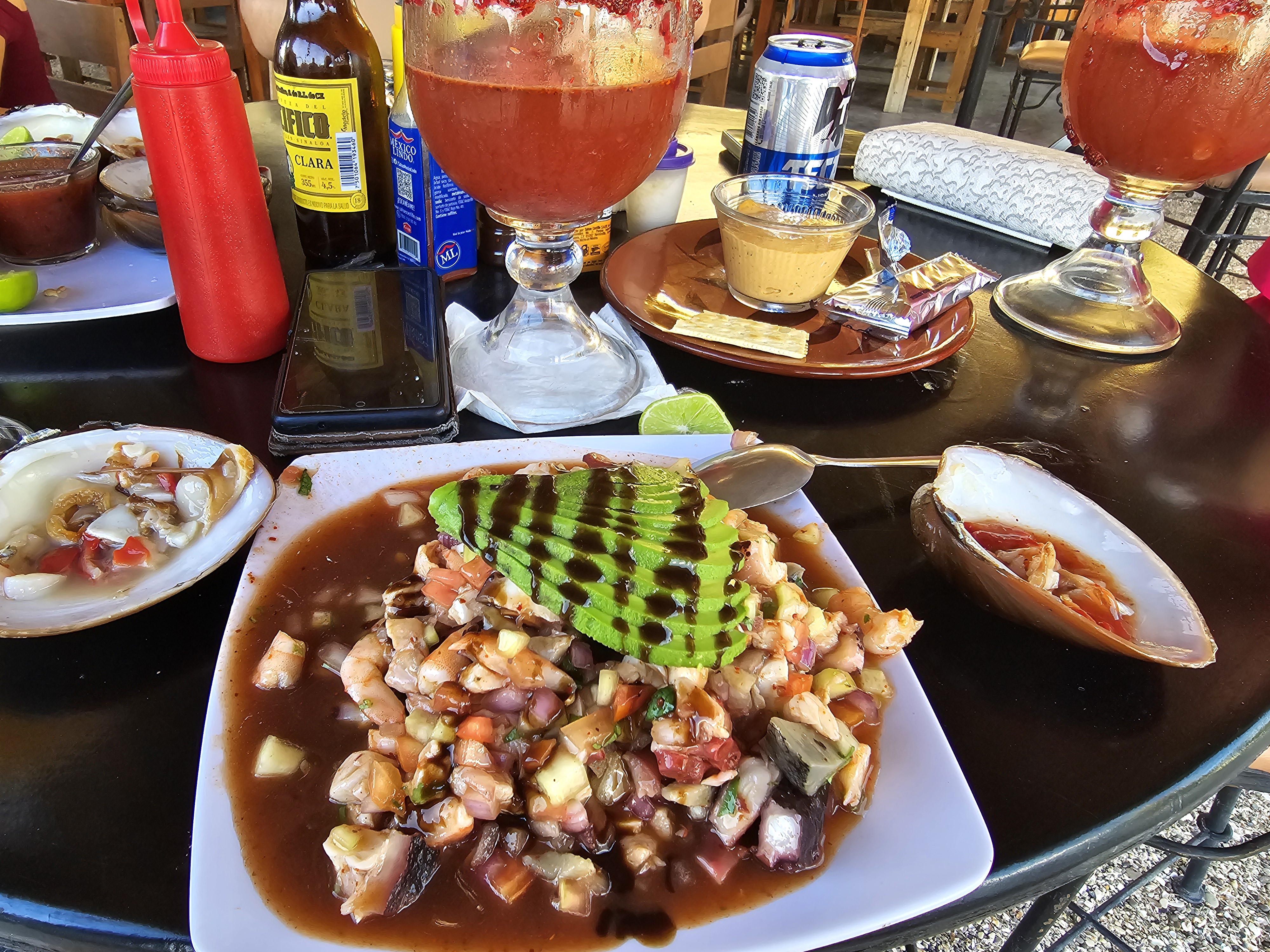 Mariscos el Tiburón de San Carlos Sucursal ciudad Constitución image 4