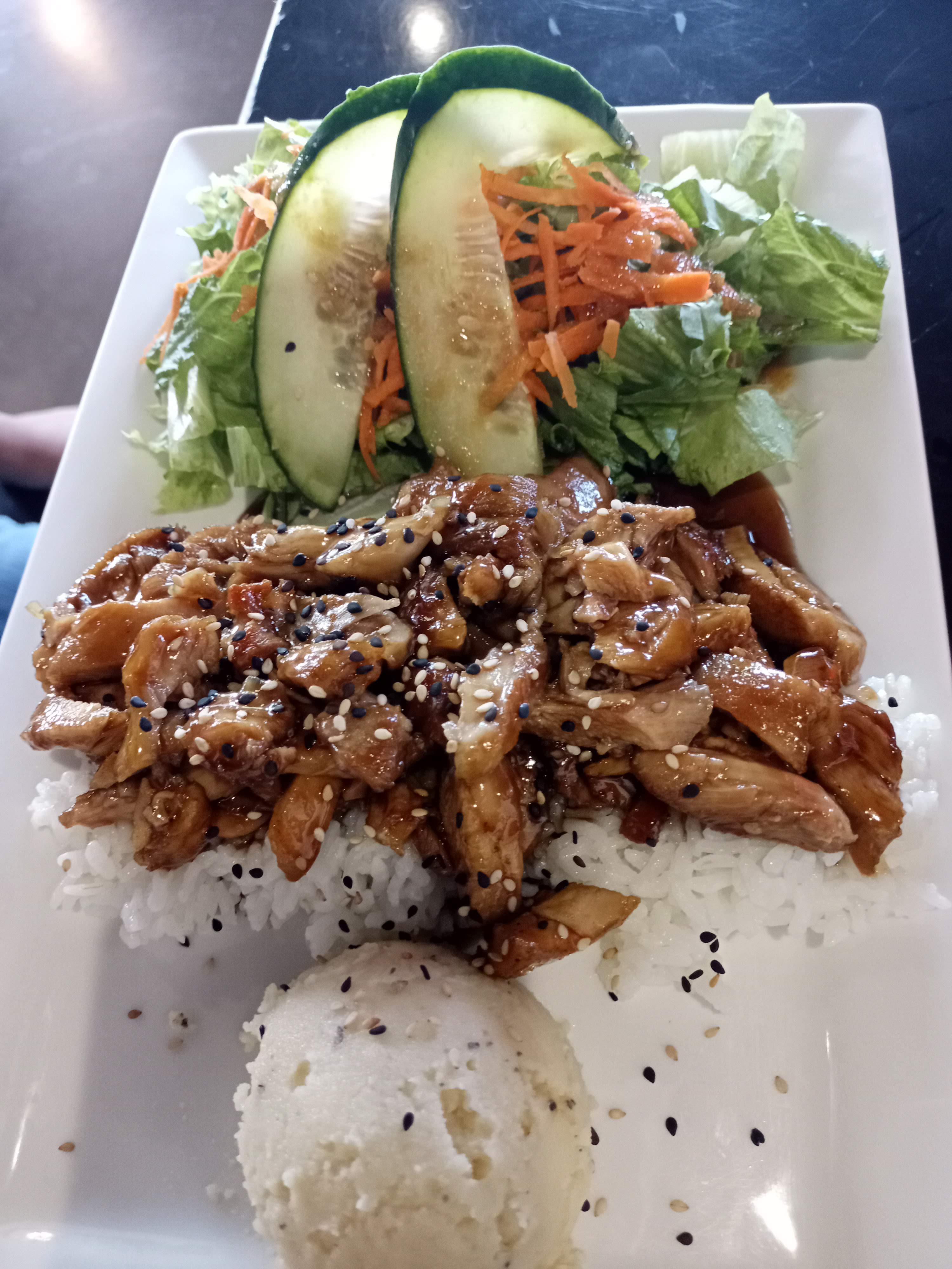 Himitsu Sushi image 4