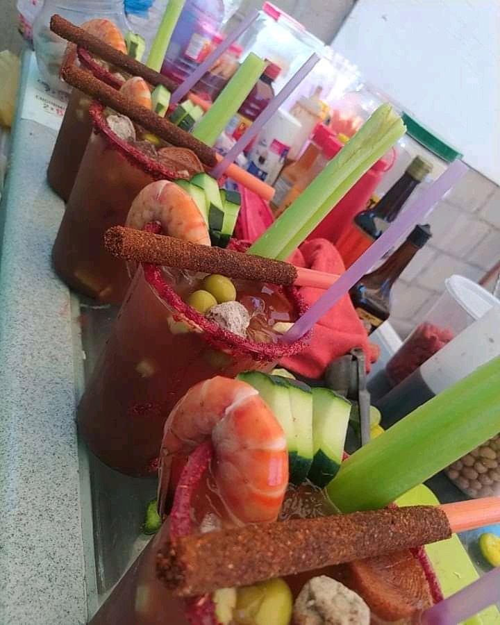 Micheladas y botanas image 2