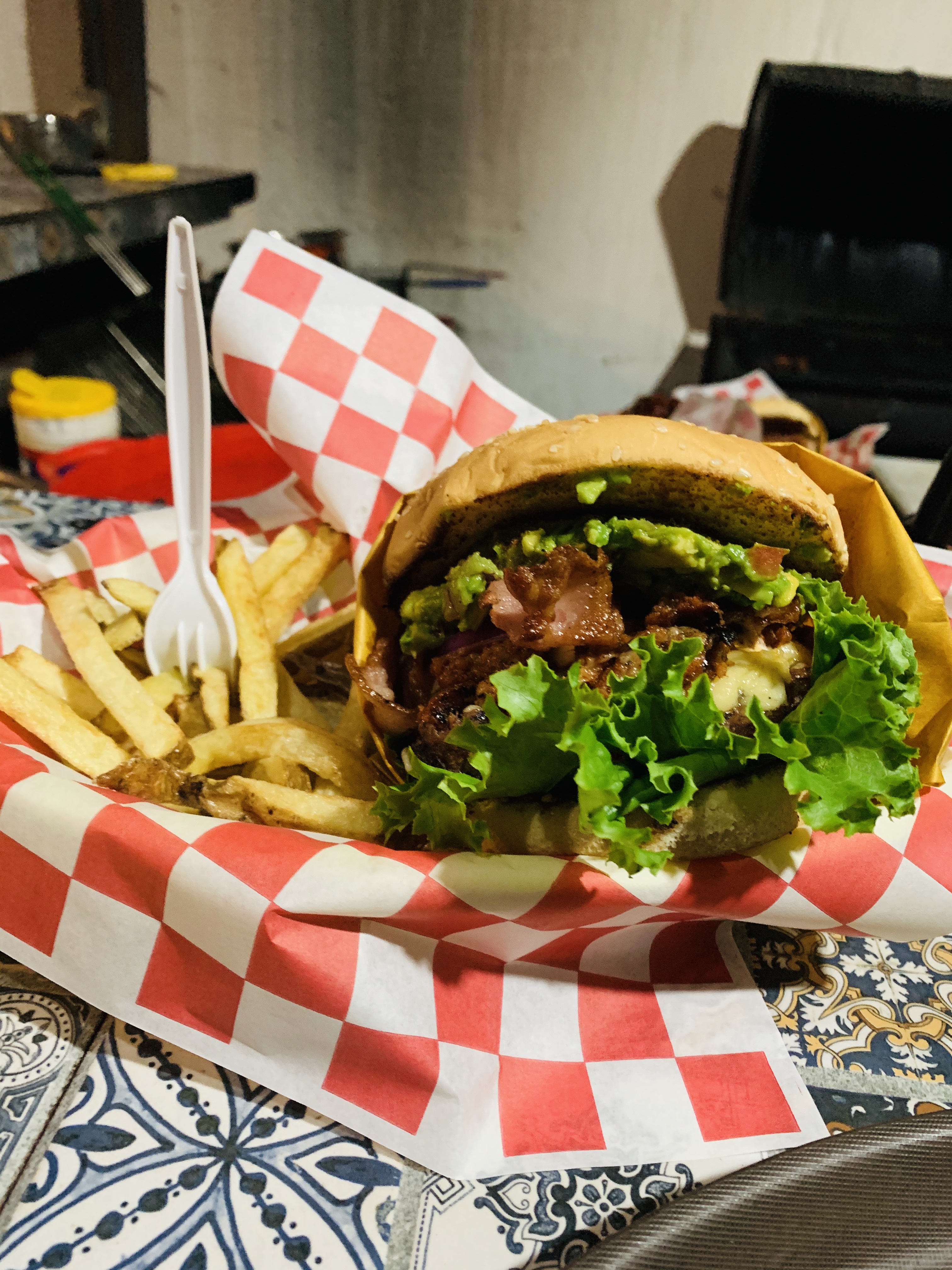 Burger Queen image 2