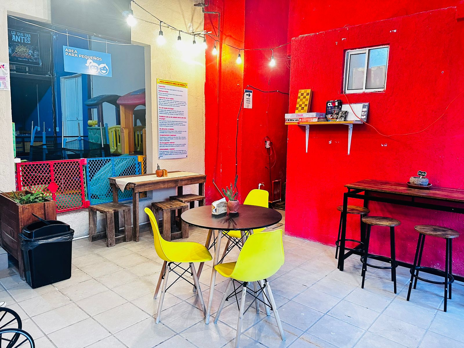 Cafetería y Juegos image 1