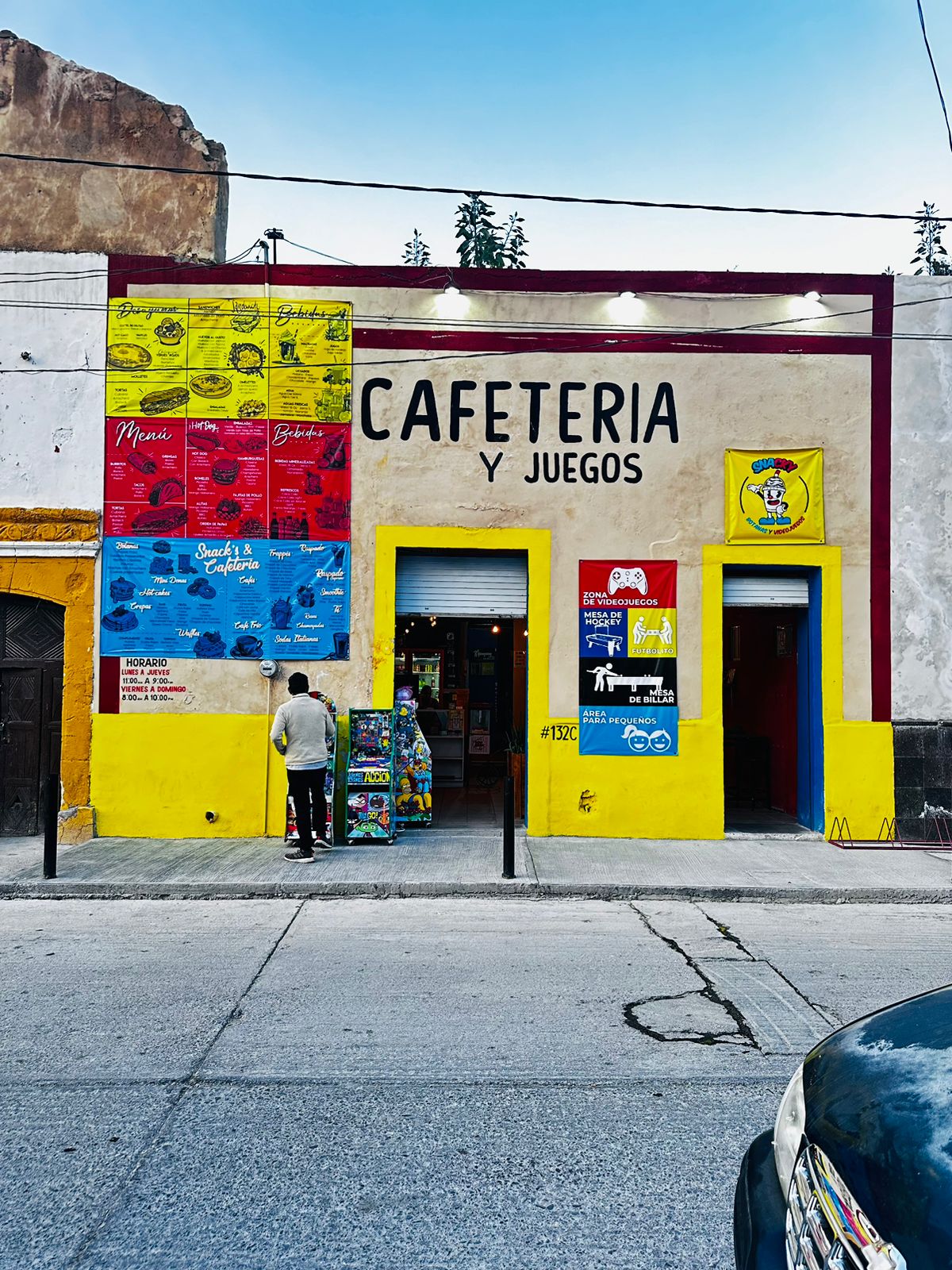 Cafetería y Juegos image 7