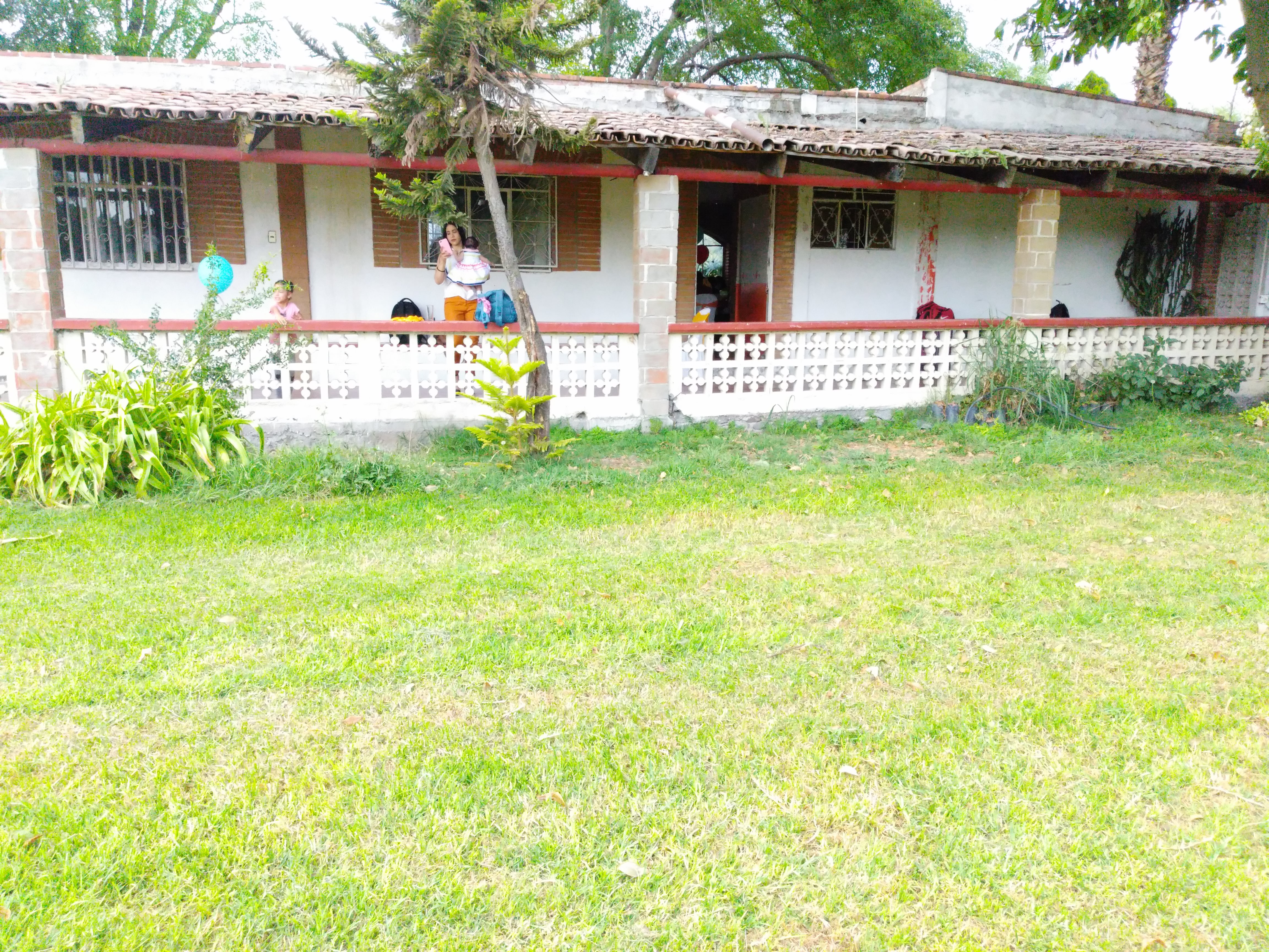 Salón y jardín " LA CRUZ" image 4