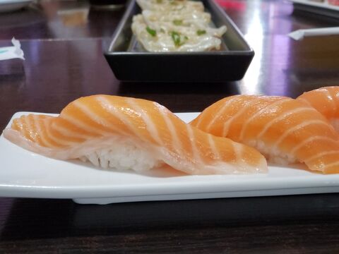 Fugu Sushi image 4