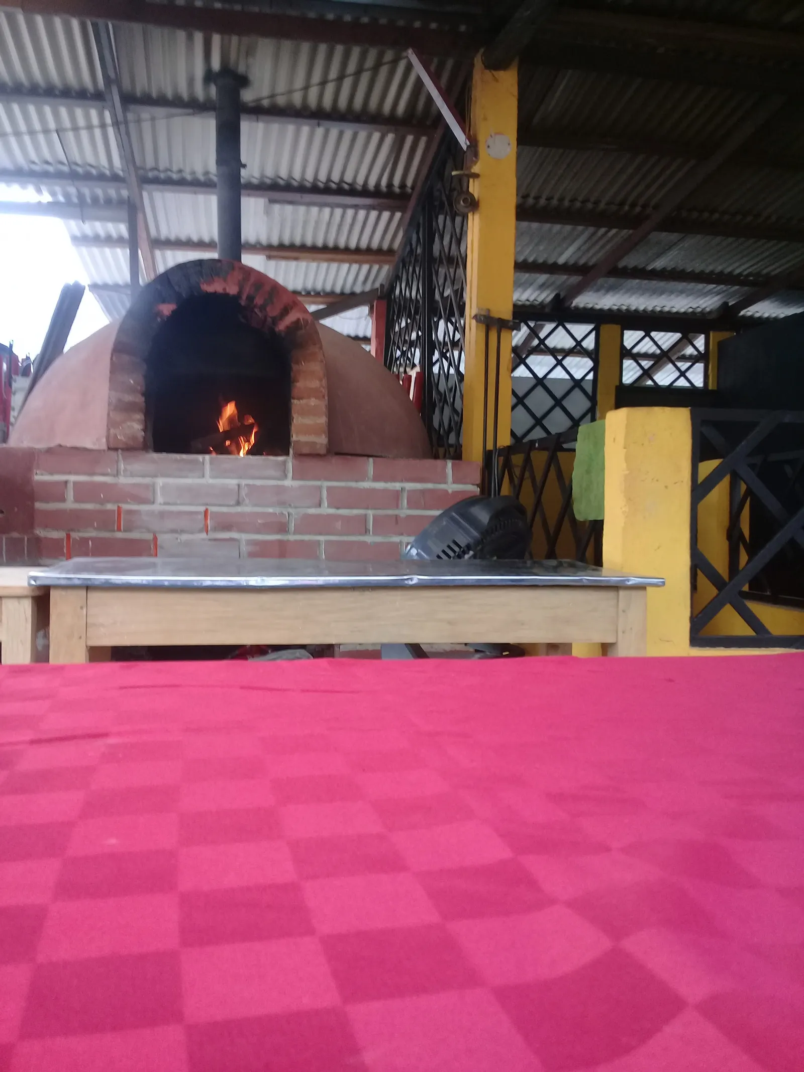 Leonardo Trattoria e Pizzeria image 4