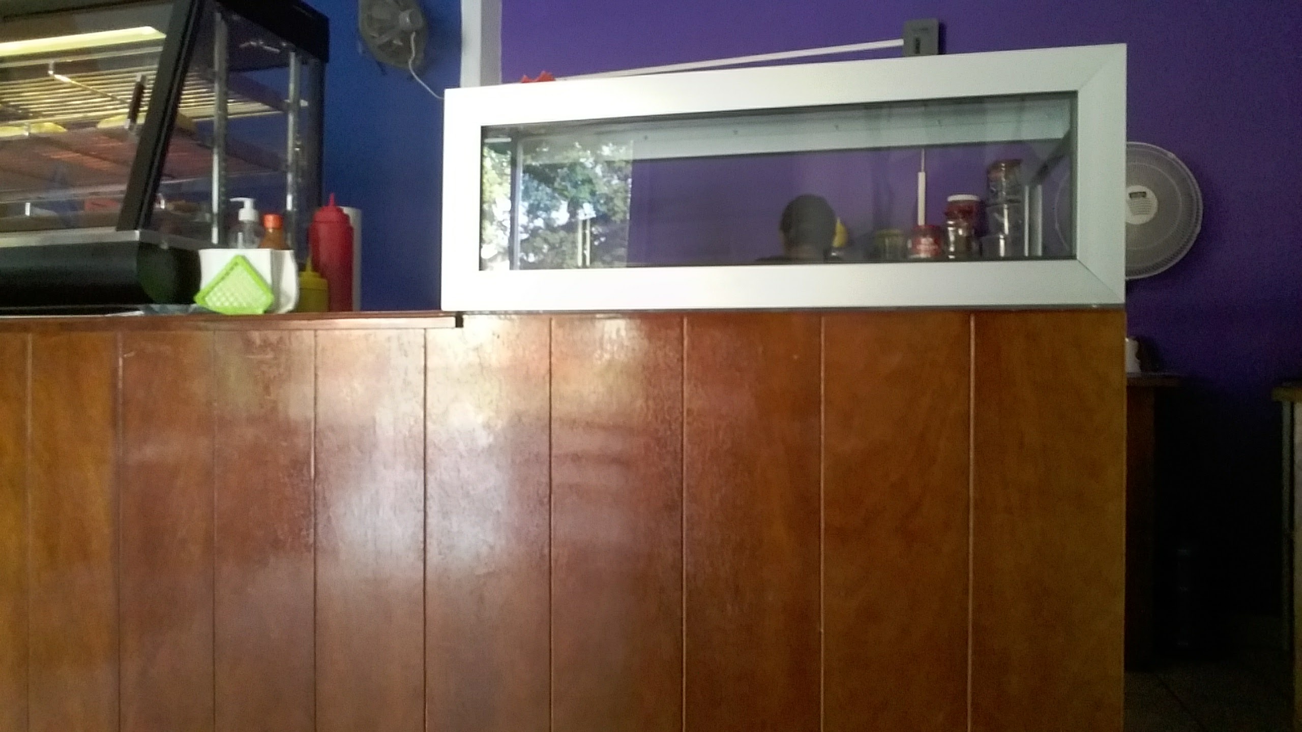 Jordanos Pizza image 2