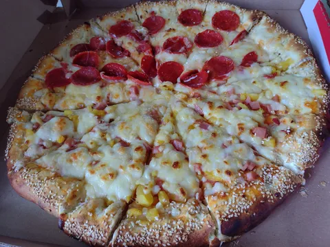 Mana Pizza image 1