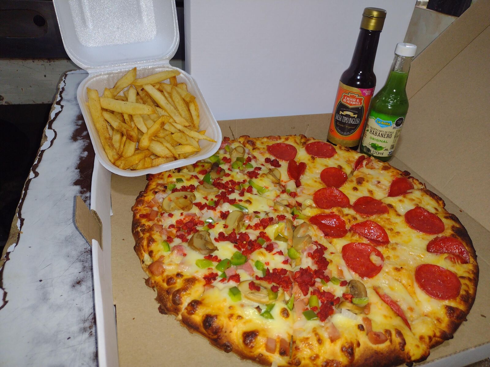 Mana Pizza image 6