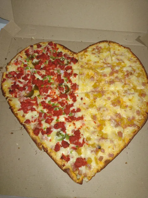 Mana Pizza image 7
