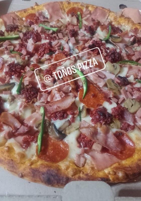 Toños Pizza image 3