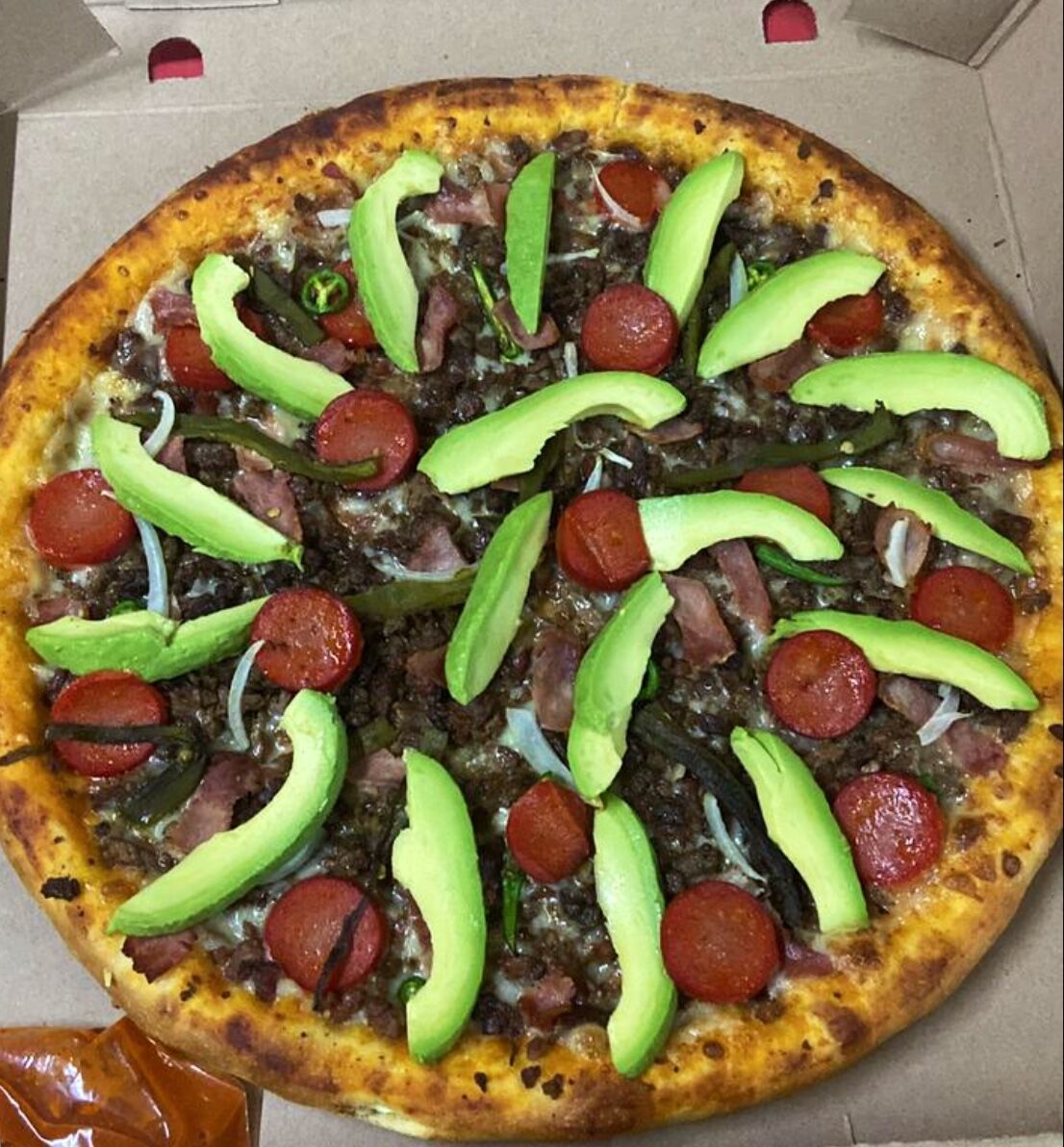 Toños Pizza image 4