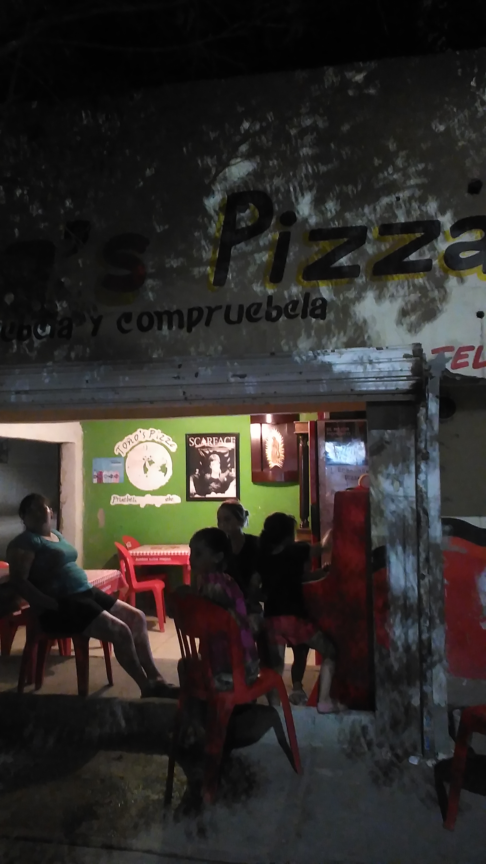 Toños Pizza image 6