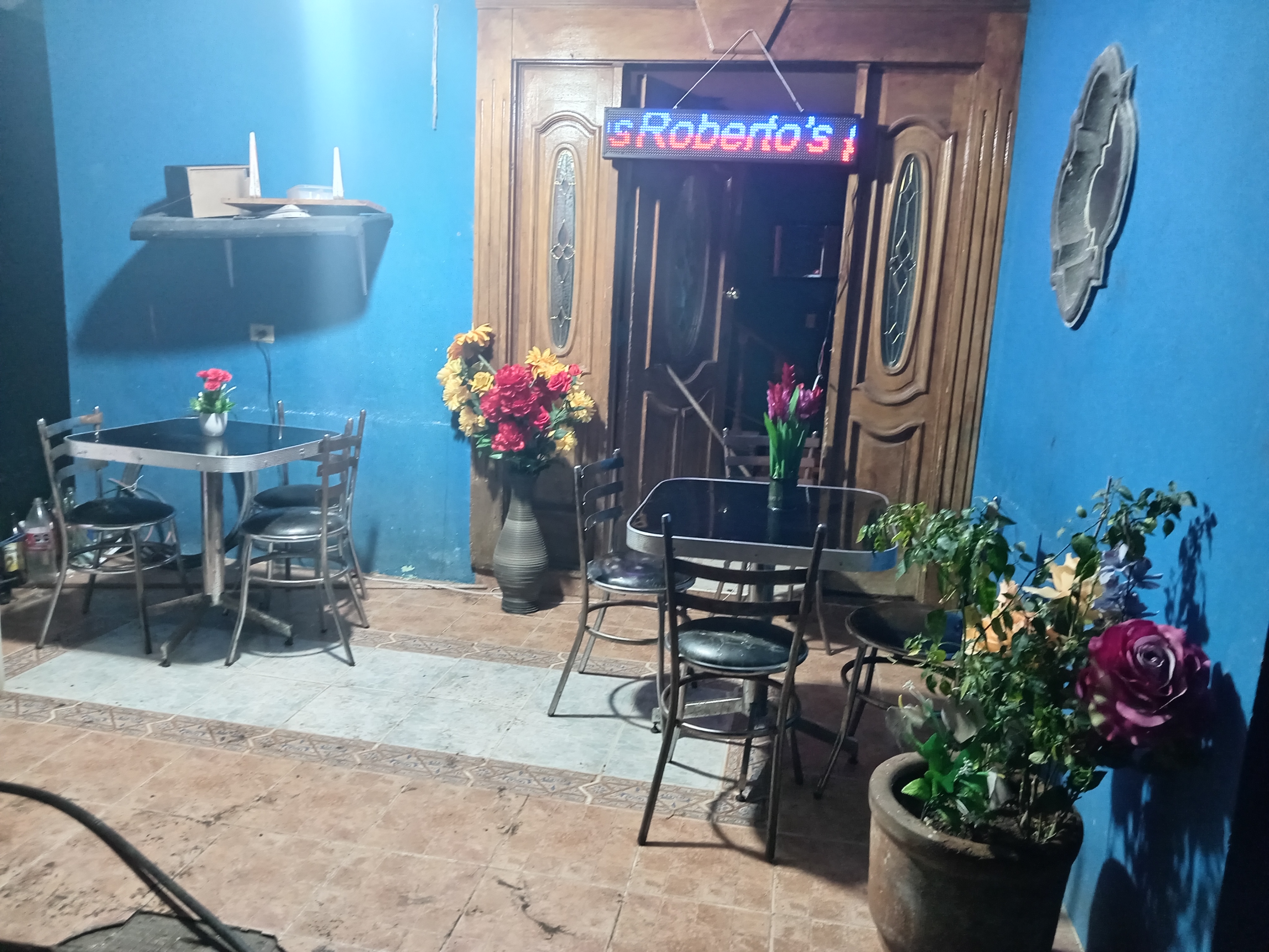 Roberto's pizza restaurante image 1