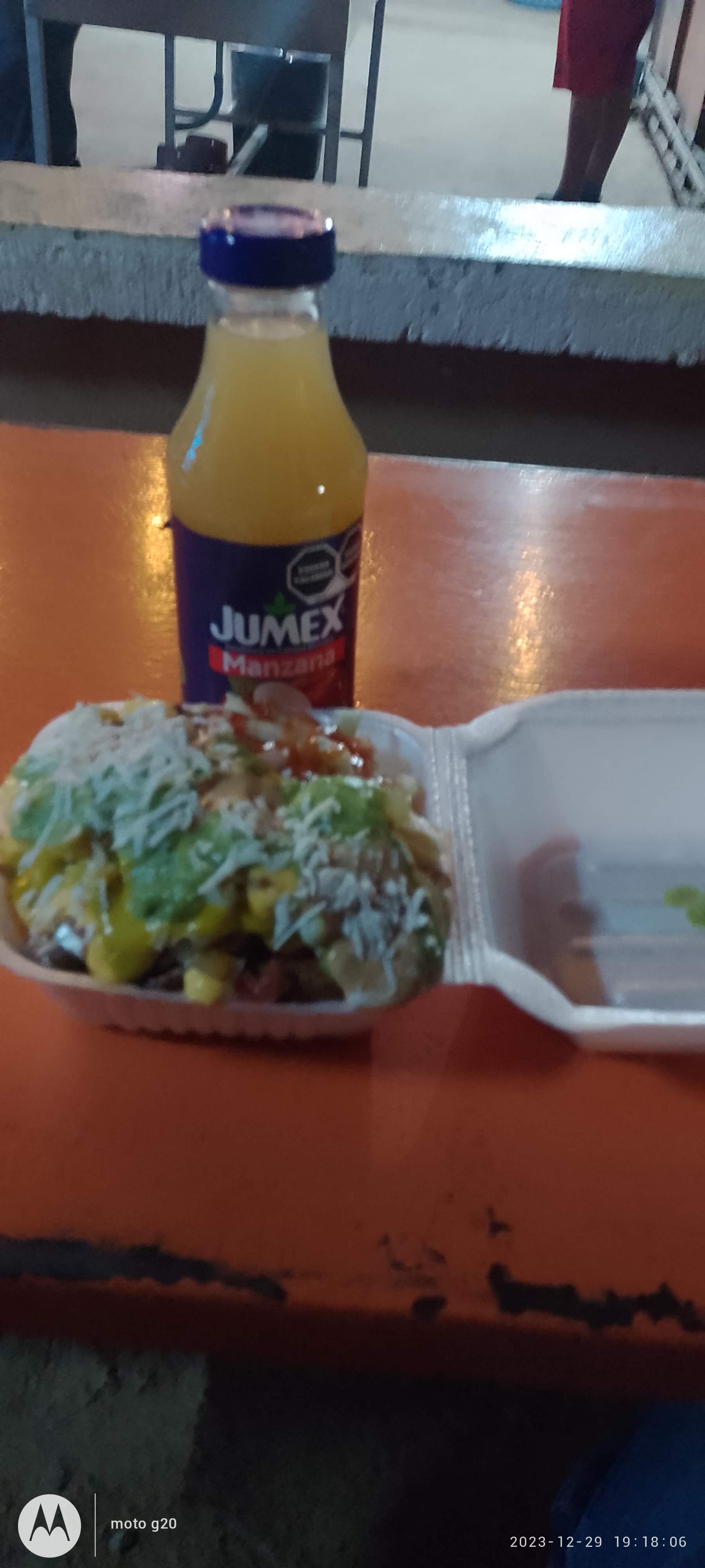 Hot dog's lopez image 1