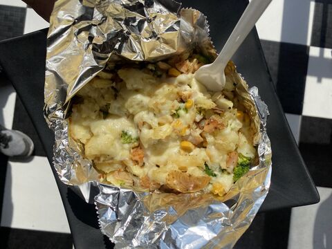 Papovskys Burgers image 7
