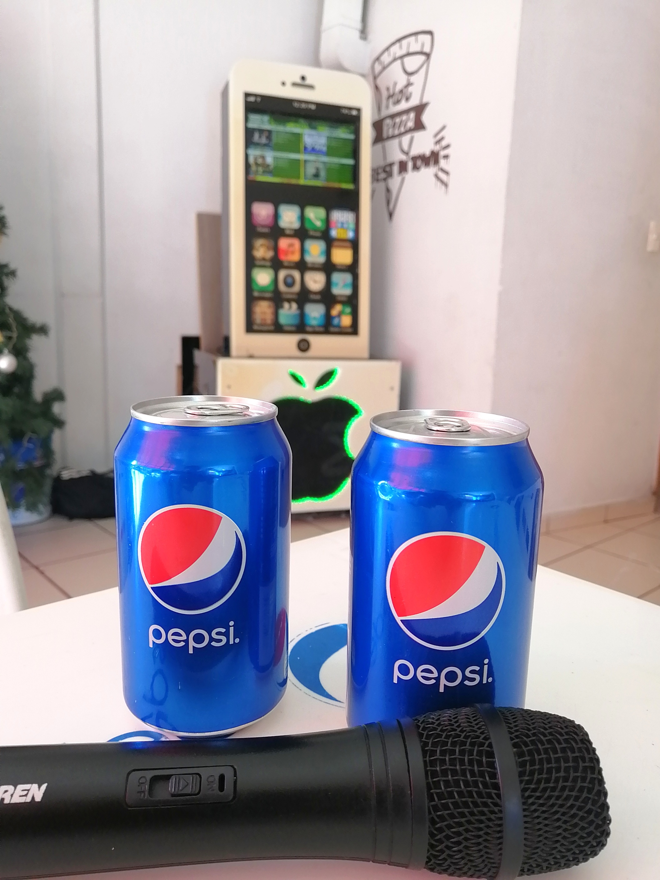 PIZZERIA FERS CAST image 4