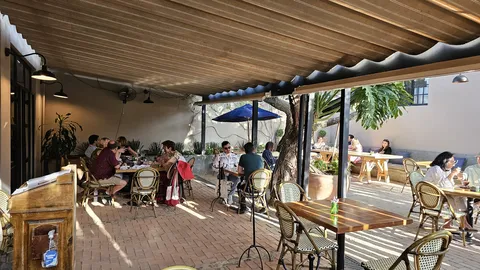 El Vergel Bistro & Market image 8