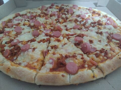 Pizzas family image 1