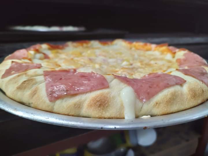 Pizzas family image 3