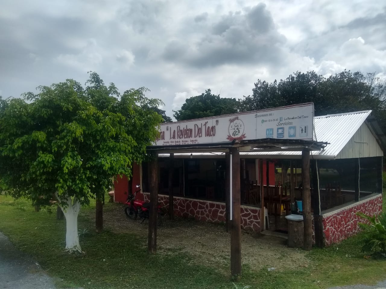 Taqueria La Revelion Del Taco image 3