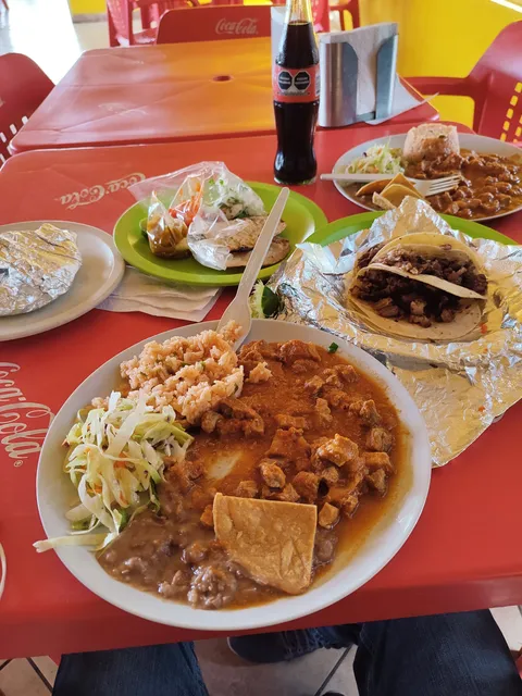 Los Pinos image 2