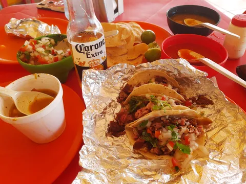 Los Pinos image 3