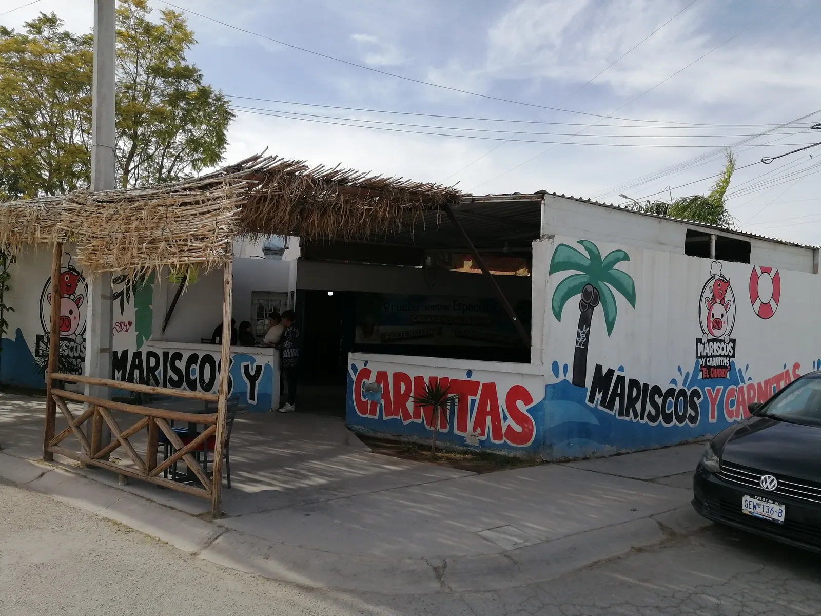Mariscos y carnitas "el charly" image 1